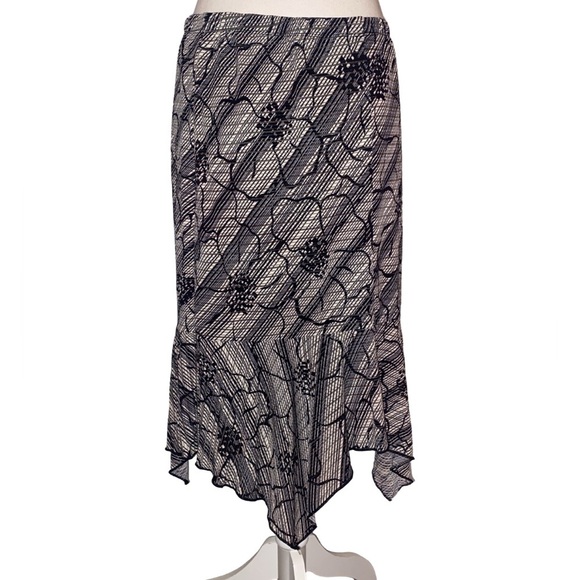 Cato Brand Ladies Asymmetrical Ruffle Skirt with Floral Pattern in Black & Tan - Picture 2 of 5